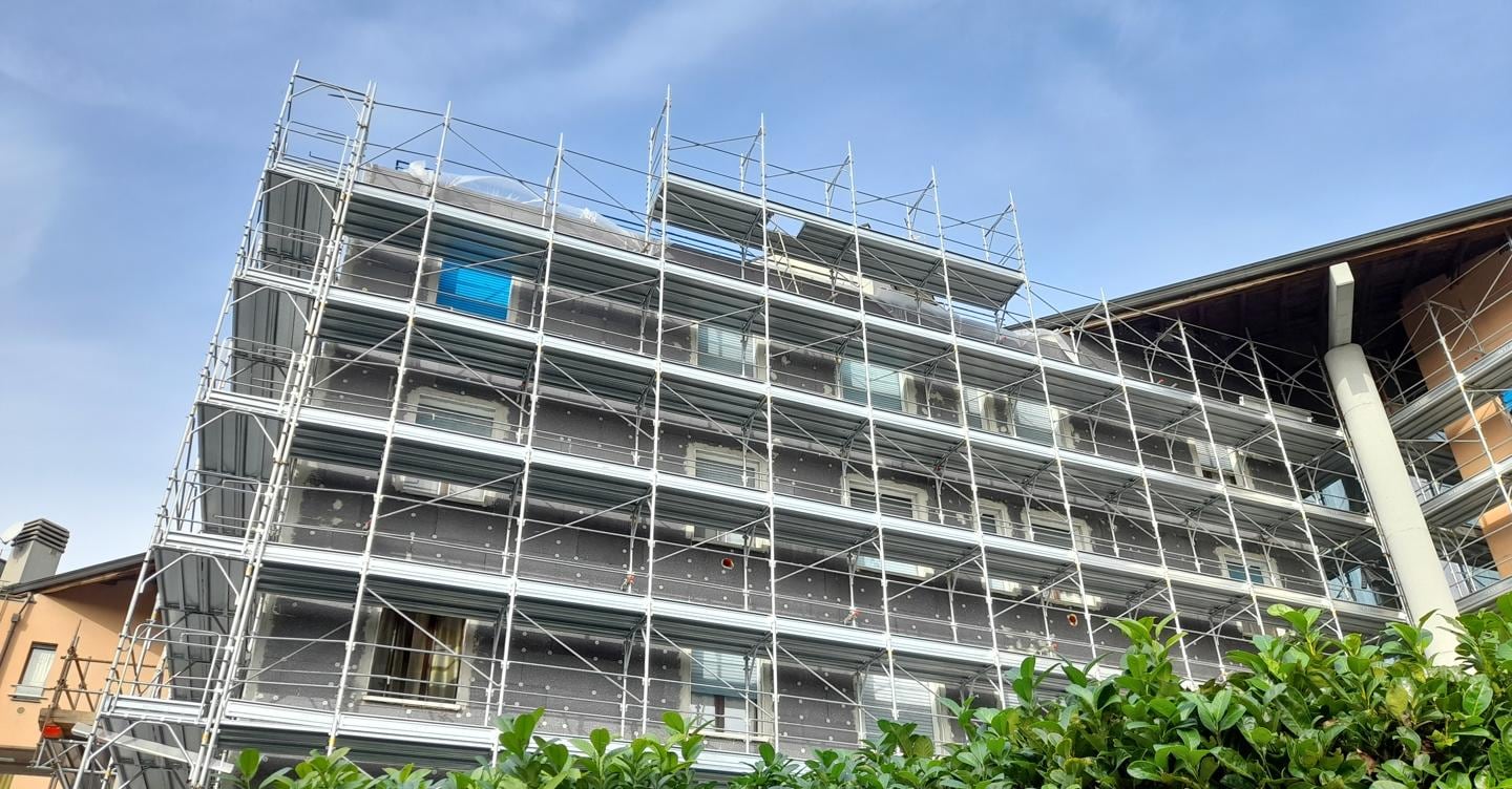 Martedì 2 aprile con Il Sole 24 Ore inserto di 4 pagine con tutte le novità sul superbonus Patente a Punti nei Cantieri: La Nuova Frontiera della Sicurezza